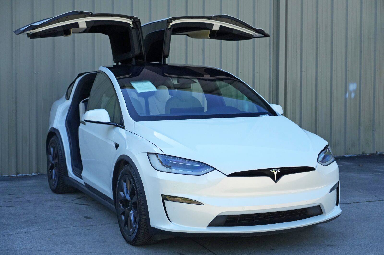 Used 2023 Tesla Model X AWD/4WD image 58