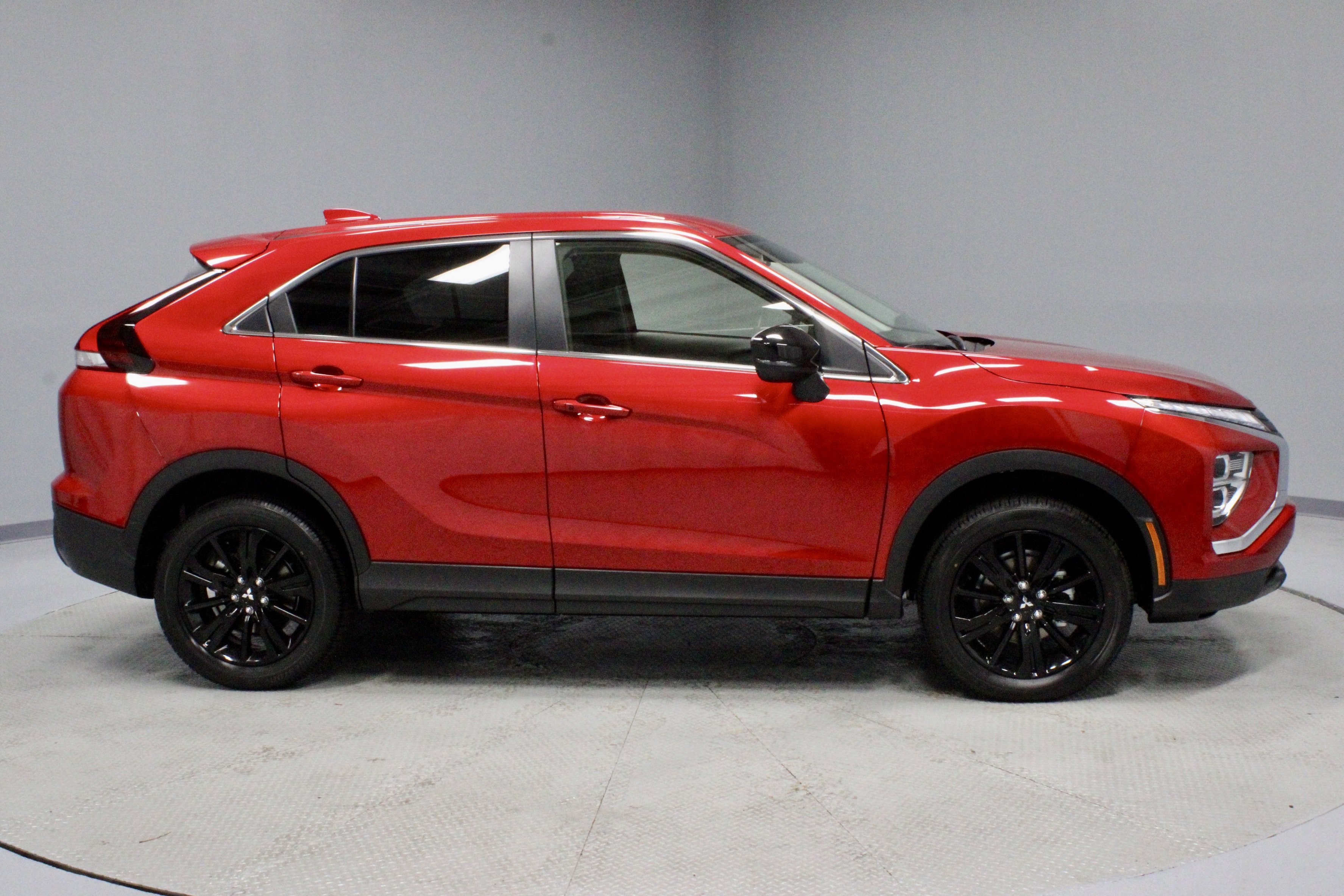 New 2026 Mitsubishi Eclipse Cross LE image 9