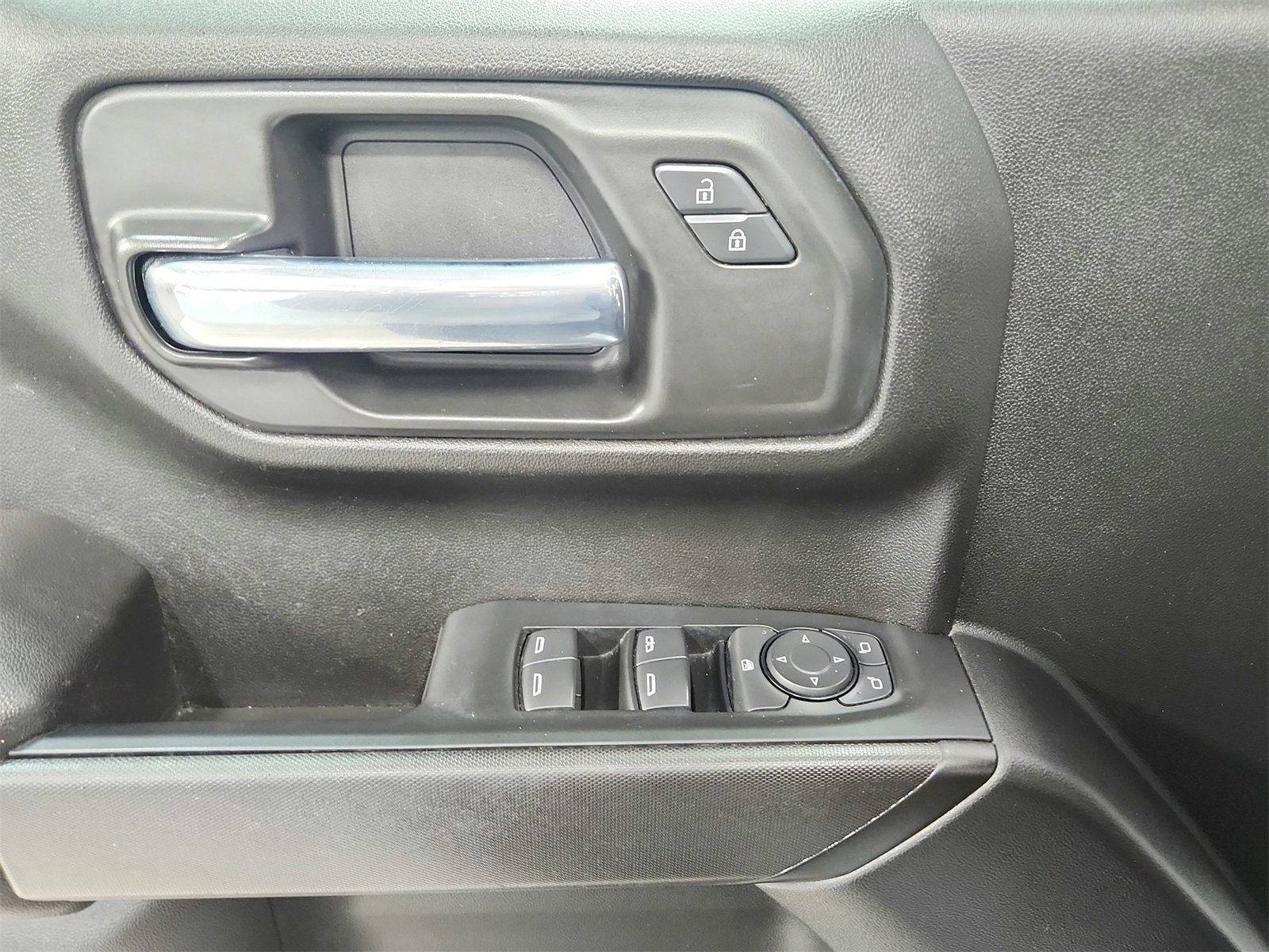 Used 2024 Chevrolet Silverado 1500 Custom image 29