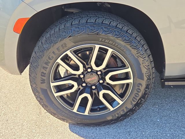 Certified 2023 GMC Yukon AT4 w/ Technology Package image 7