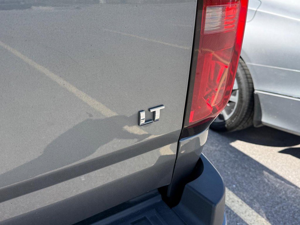 Used 2020 Chevrolet Colorado LT w/ LPO, Premium Interior Package image 9