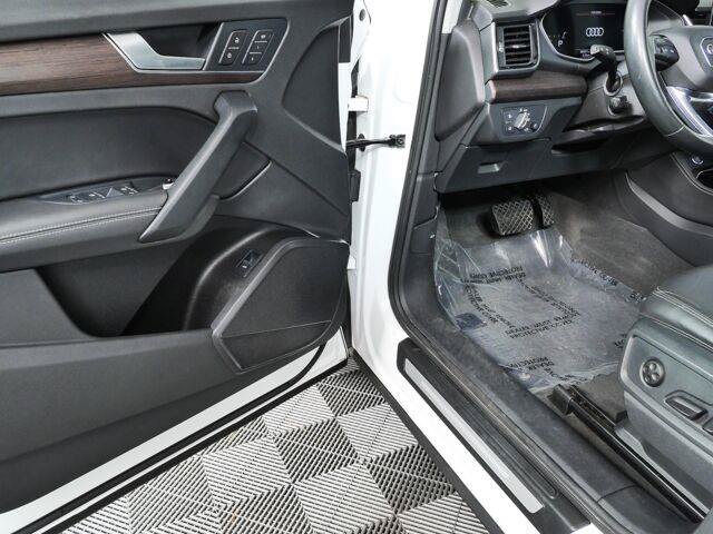 Used 2021 Audi Q5 2.0T Premium Plus w/ Premium Plus Package AWD/4WD image 8