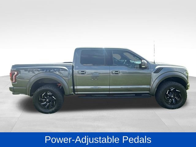 Used 2019 Ford F150 Raptor w/ Equipment Group 802A Luxury AWD/4WD image 11