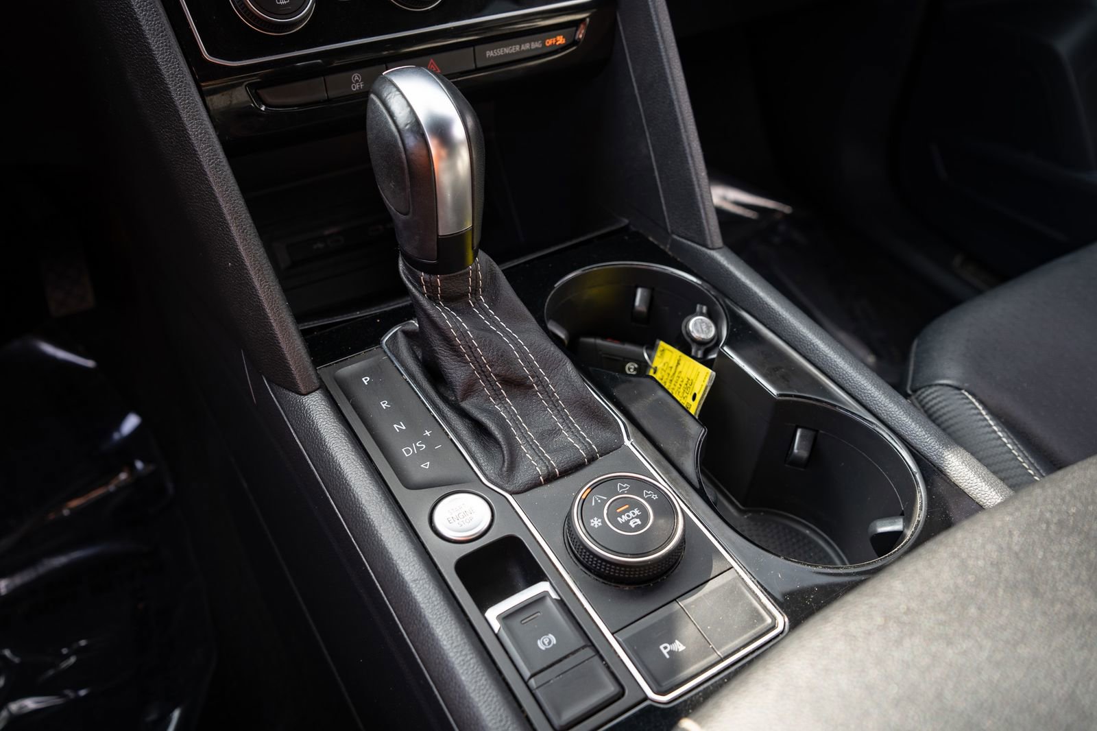 Used 2022 Volkswagen Atlas Cross Sport SE AWD/4WD image 26