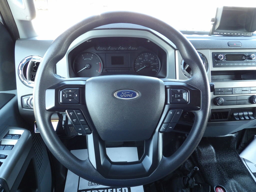 Used 2023 Ford F750 2WD Crew Cab Super Duty image 32