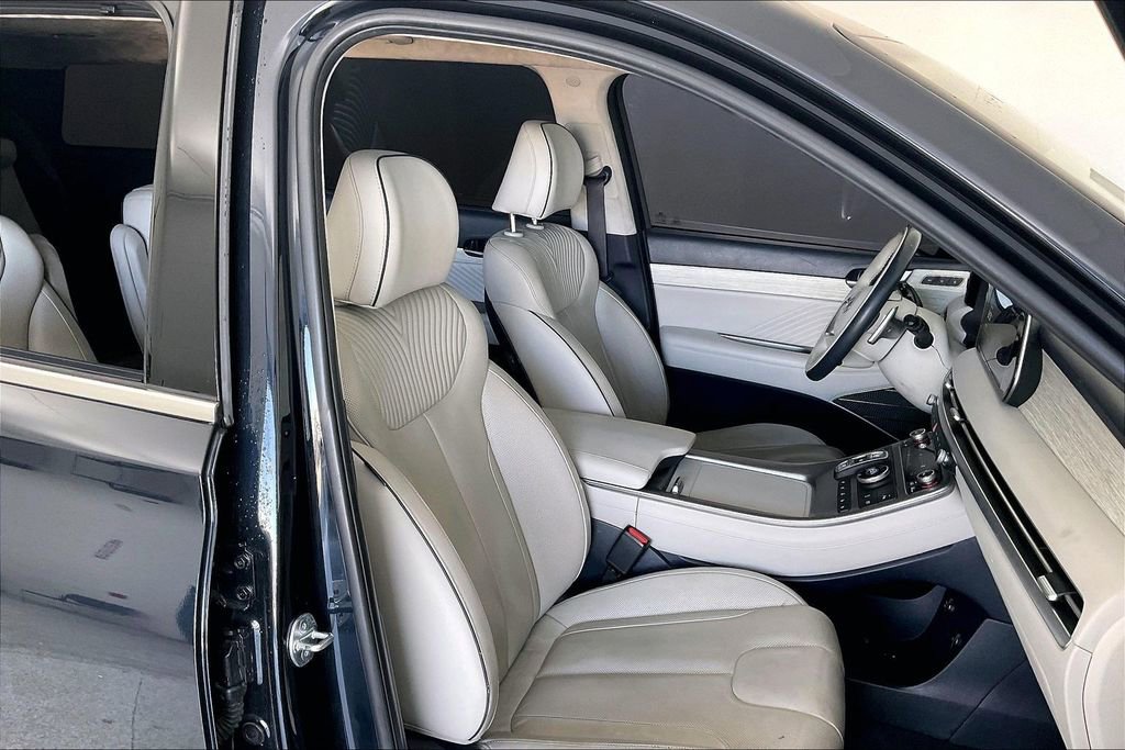 Used 2023 Hyundai Palisade Calligraphy image 10