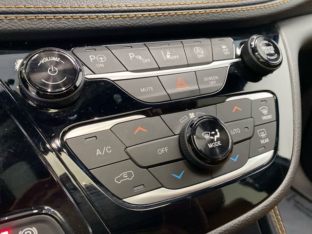 Used 2021 Chrysler Pacifica Pinnacle image 26