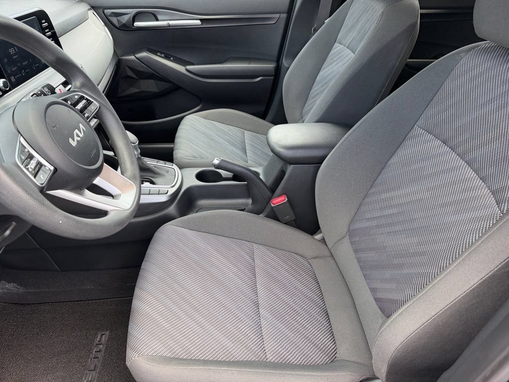 Used 2024 Kia Seltos LX AWD/4WD image 10