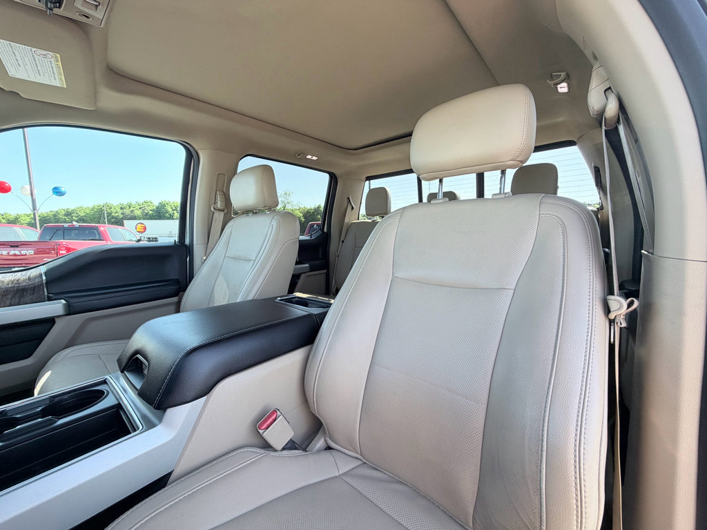 Used 2017 Ford F250 Lariat w/ Lariat Ultimate Package AWD/4WD image 24