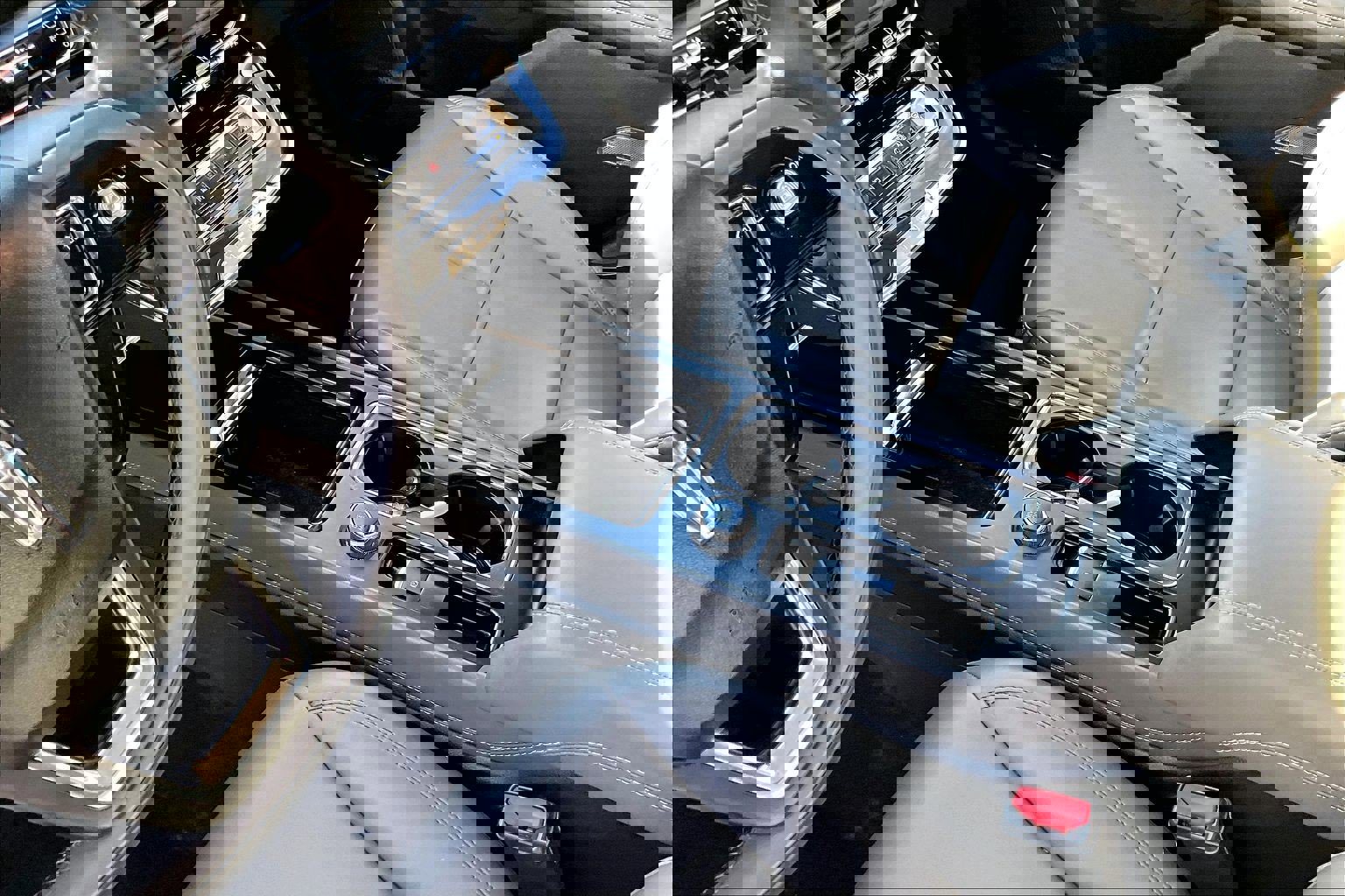 Used 2023 Lincoln Corsair AWD image 14