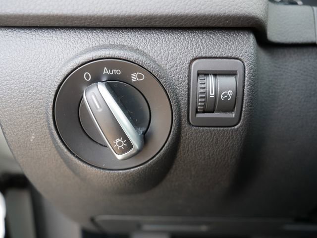 Used 2017 Volkswagen Tiguan Wolfsburg Edition image 24