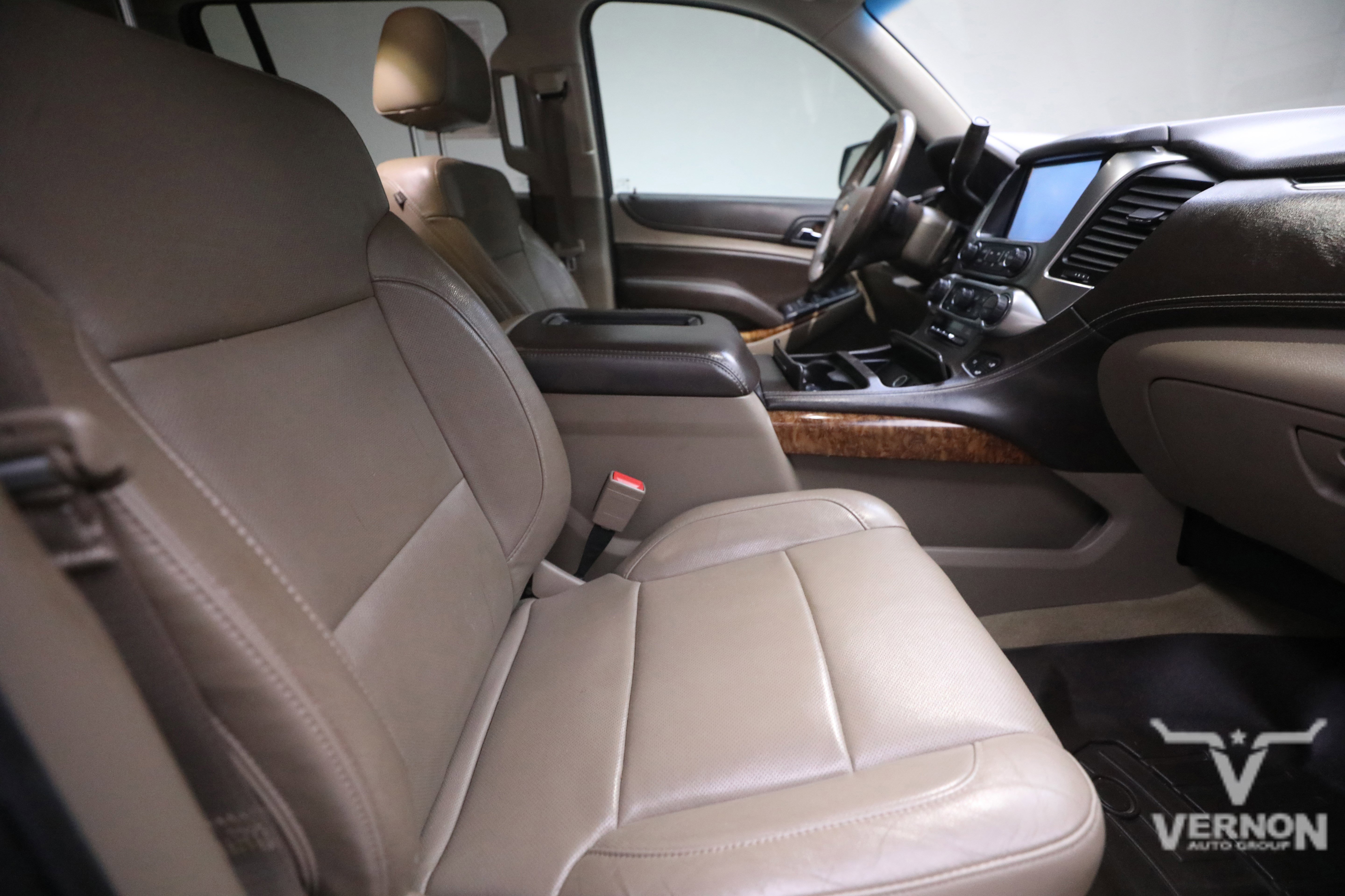 Used 2016 Chevrolet Suburban LTZ image 11