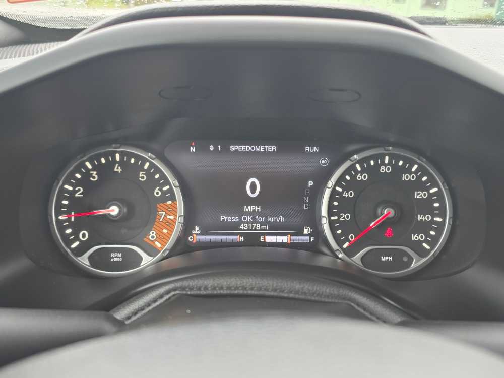 Used 2023 Jeep Renegade Trailhawk image 20