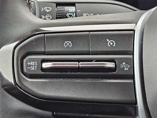 Used 2024 Chevrolet Colorado ZR2 w/ Technology Package AWD/4WD image 22