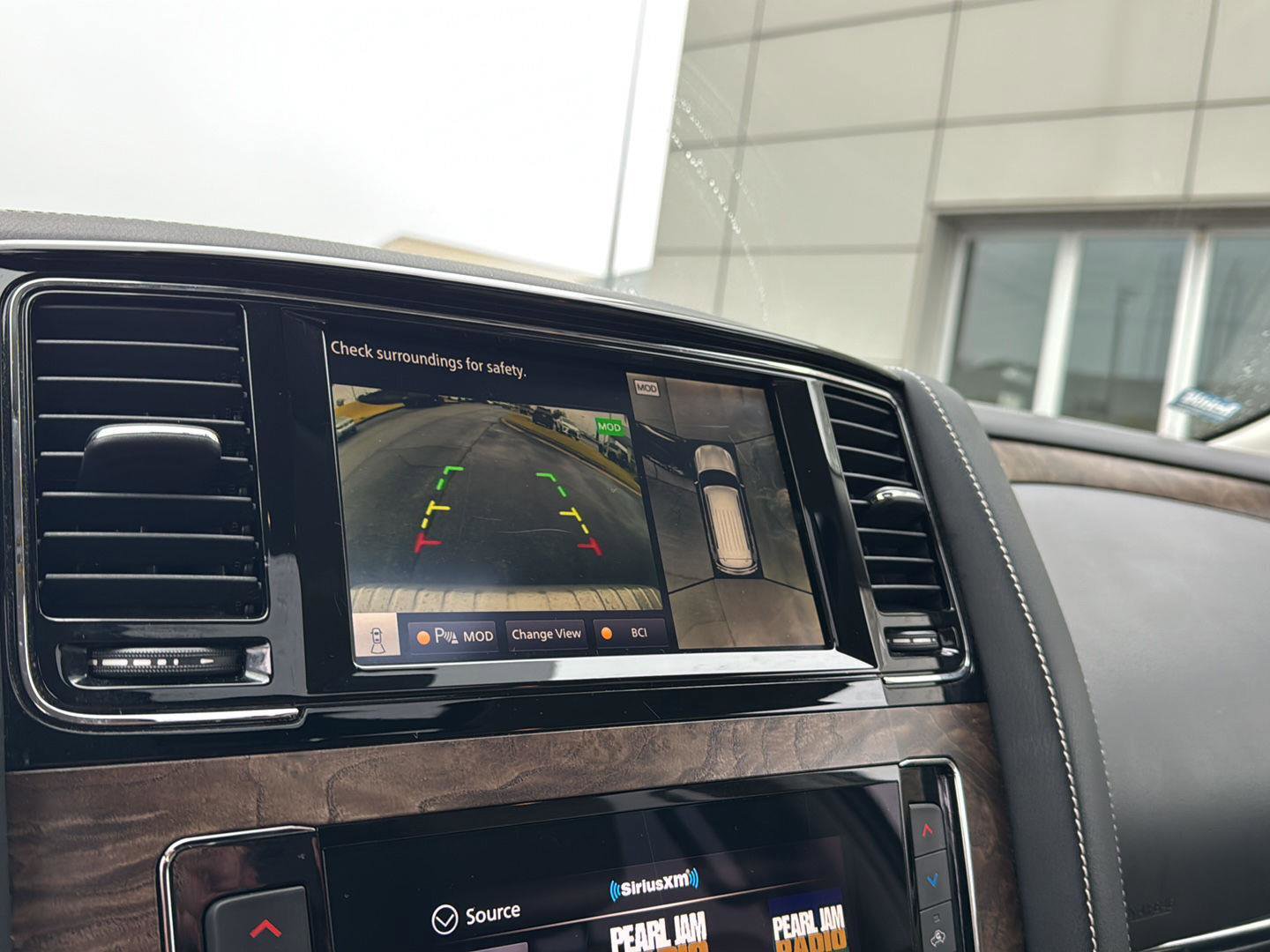 Used 2021 INFINITI QX80 Premium Select w/ Cargo Package image 25