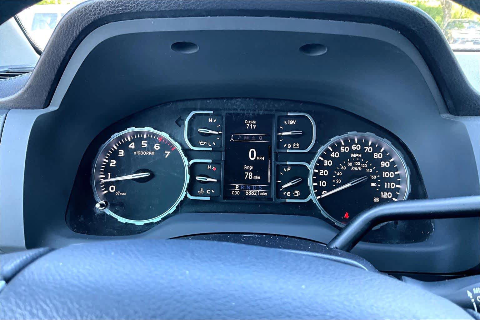 Used 2018 Toyota Tundra SR5 AWD/4WD image 25