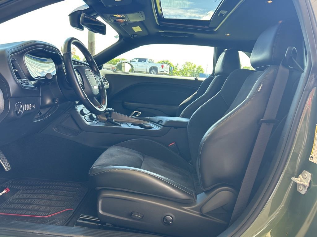 Used 2023 Dodge Challenger GT w/ Plus Package image 8