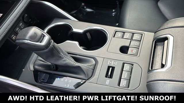 Used 2024 Toyota Highlander XLE image 19