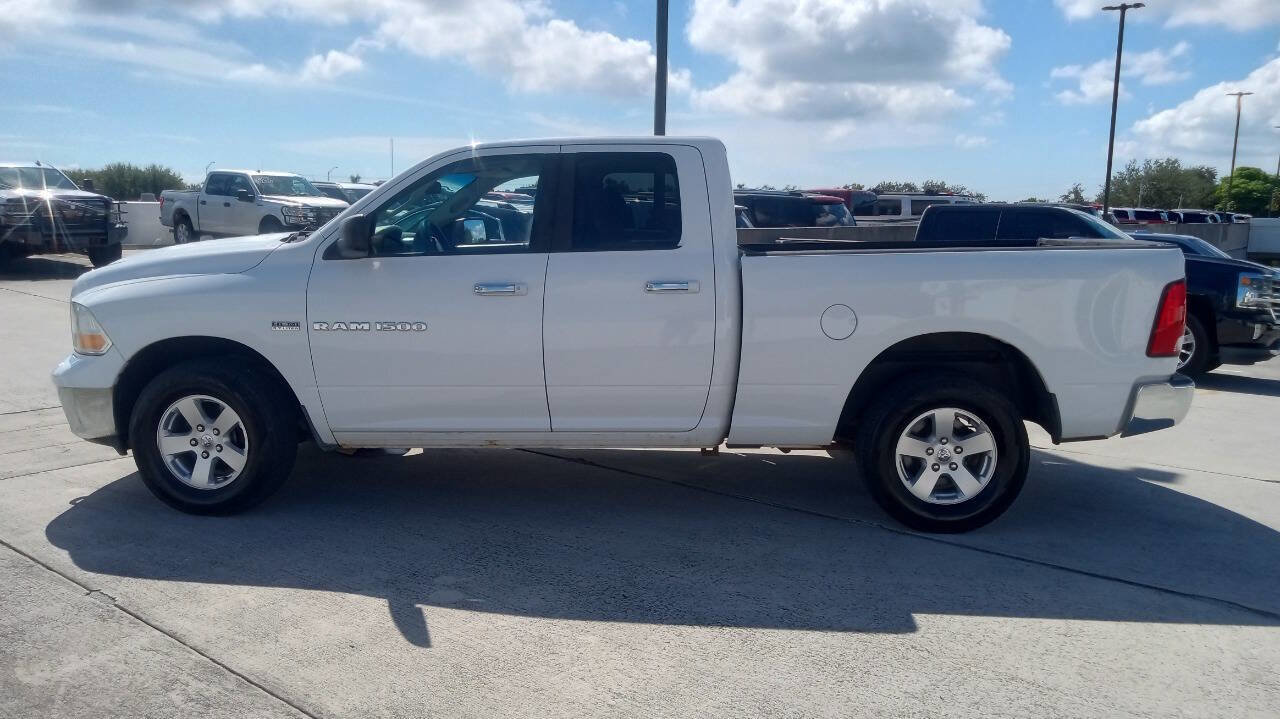 Used 2012 RAM 1500 Classic SLT w/ Protection Group AWD/4WD image 9