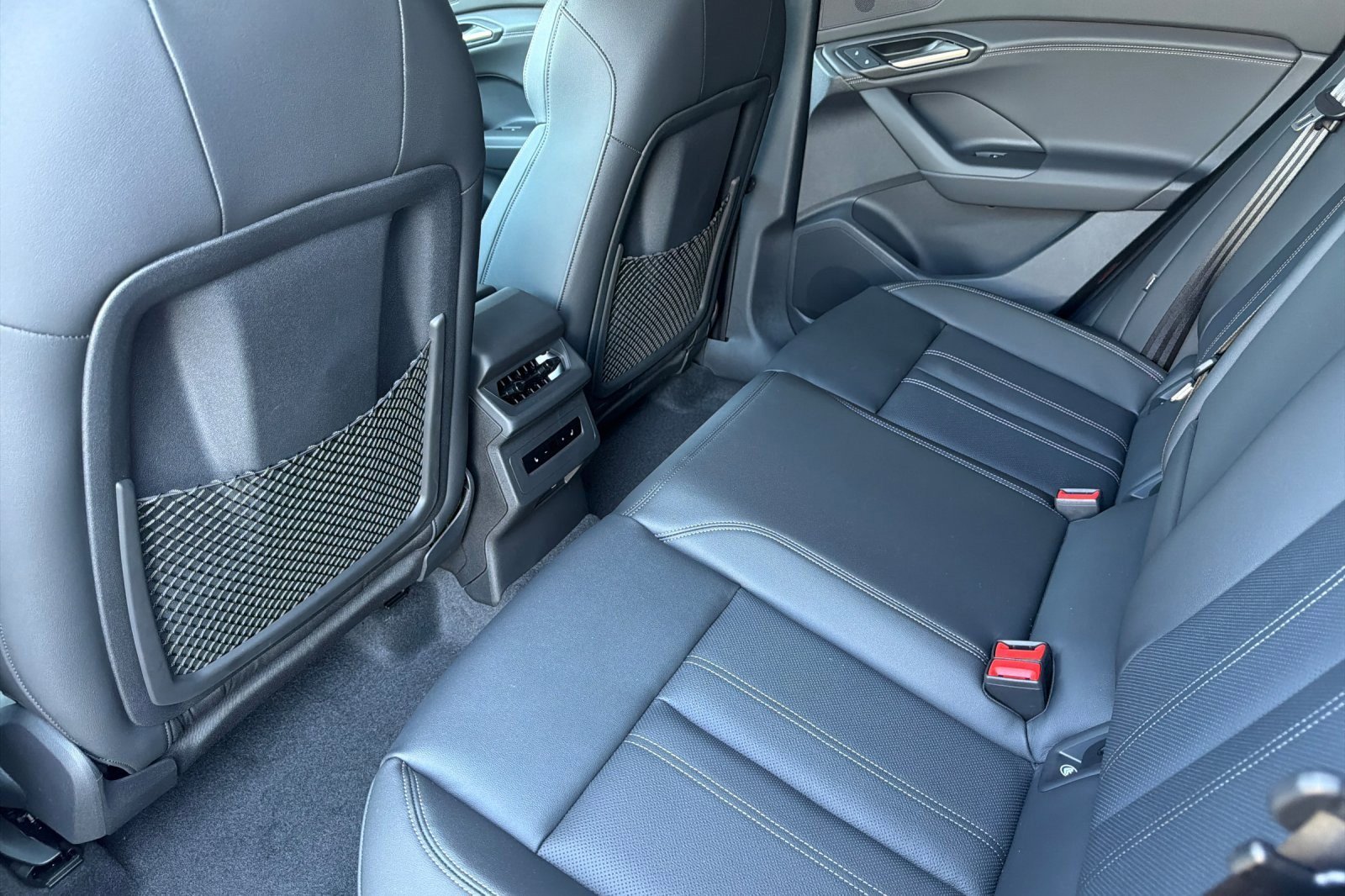 New 2027 Audi Q6 e-tron Premium Plus AWD/4WD image 11