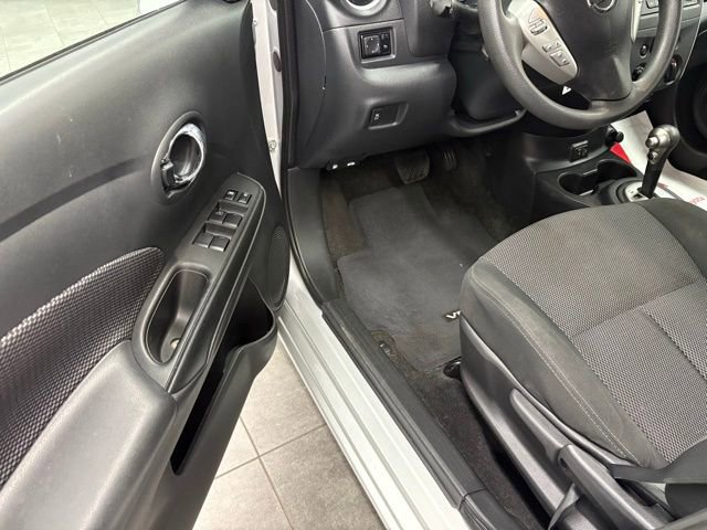 Used 2018 Nissan Versa SV FWD image 9