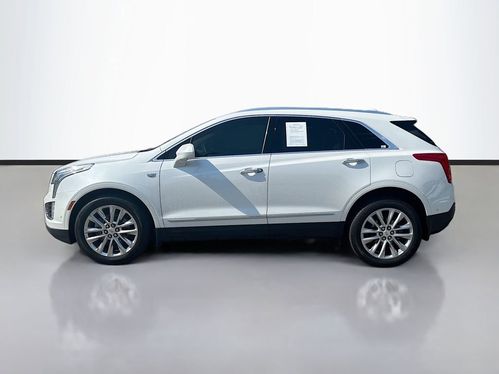Used 2017 Cadillac XT5 Platinum w/ Driver Assist Package AWD/4WD image 6