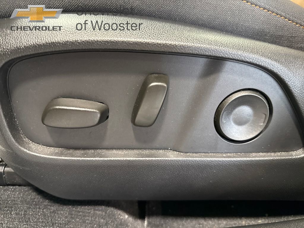 Used 2025 Chevrolet Equinox ACTIV image 26