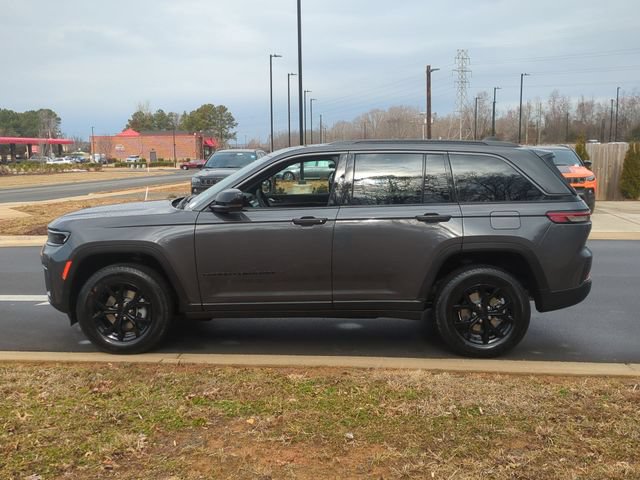 New 2026 Jeep Grand Cherokee Altitude RWD image 10