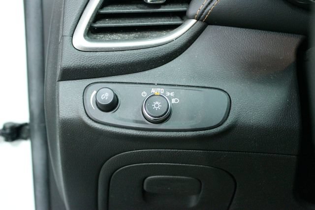 Used 2020 Chevrolet Trax LS FWD image 13