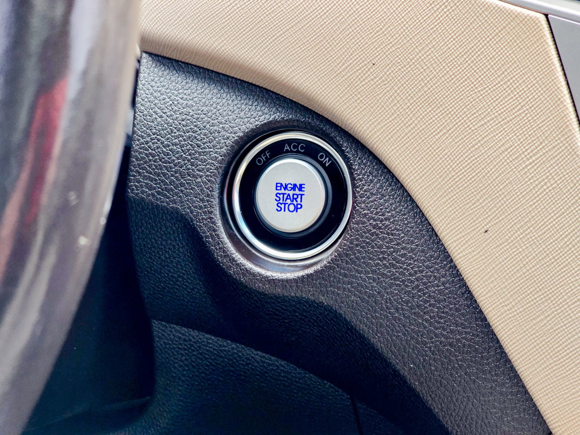 Used 2017 Hyundai Santa Fe Sport w/ 2.0T Ultimate Tech Package 05 image 37