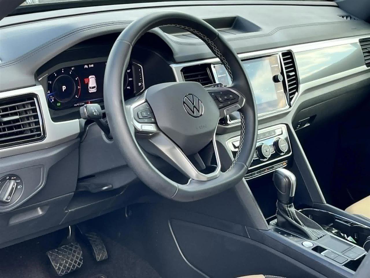 Used 2023 Volkswagen Atlas Cross Sport SE w/ Black Wheel Package FWD image 15