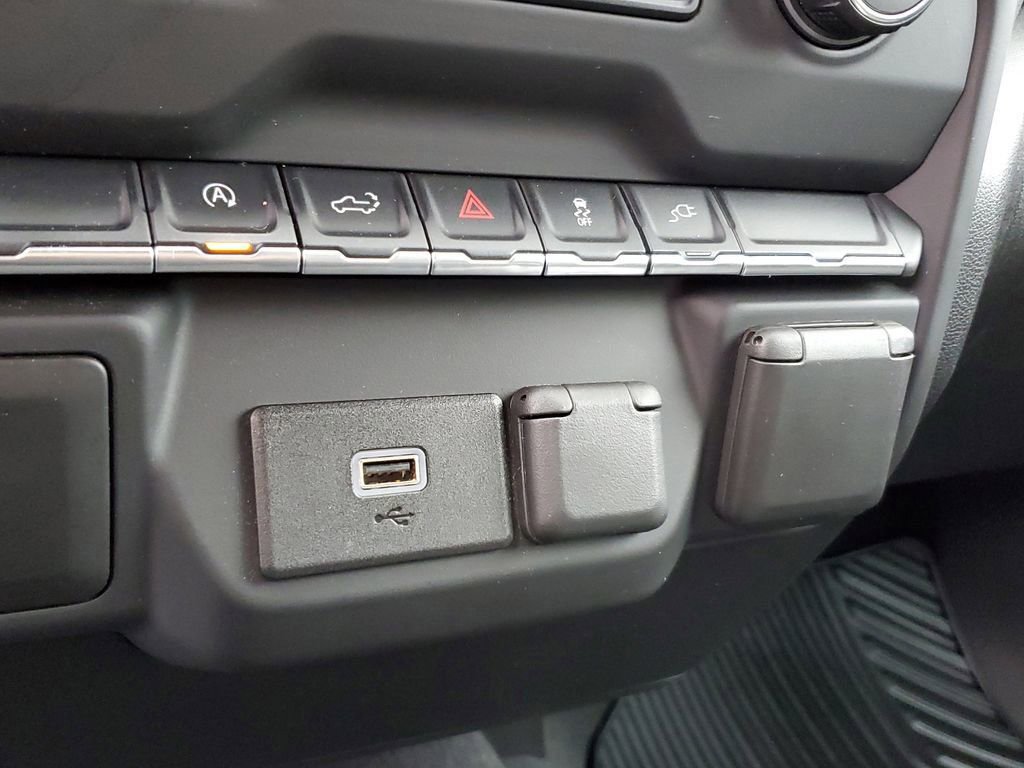 Used 2020 Chevrolet Silverado 1500 Custom w/ Custom Value Package image 23