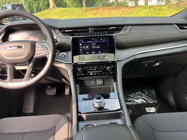 New 2026 Jeep Grand Cherokee Laredo X AWD/4WD image 10