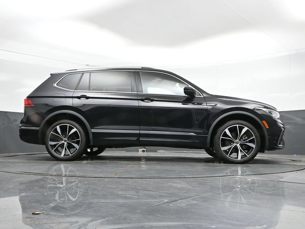 Used 2022 Volkswagen Tiguan SEL R-Line AWD/4WD image 41