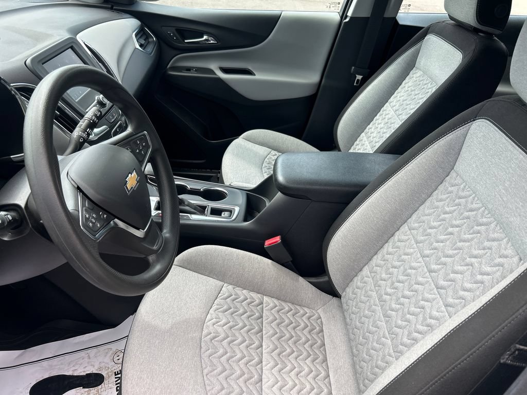 Used 2024 Chevrolet Equinox LS AWD/4WD image 9