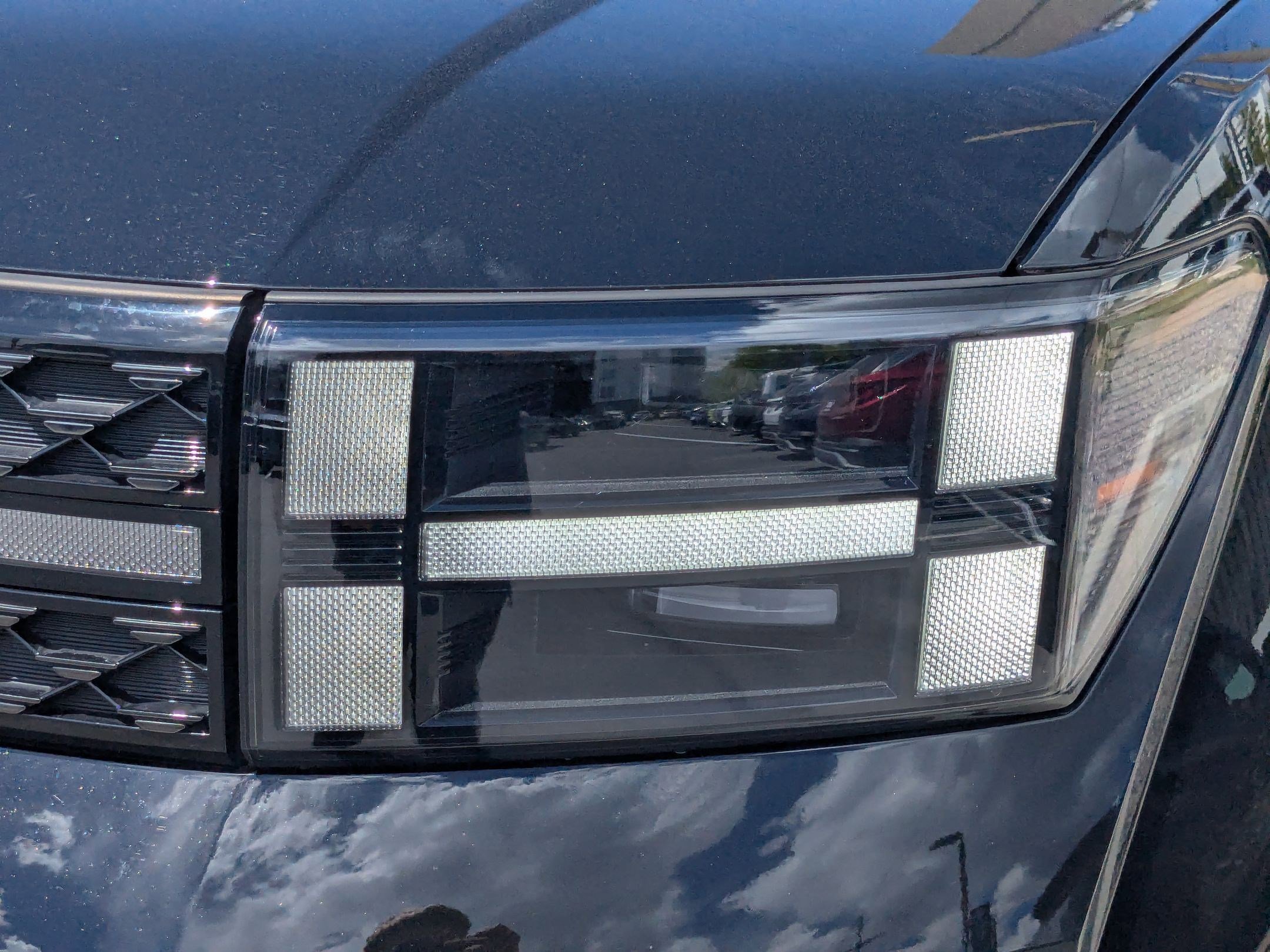Used 2025 Hyundai Santa Fe Calligraphy AWD/4WD image 12