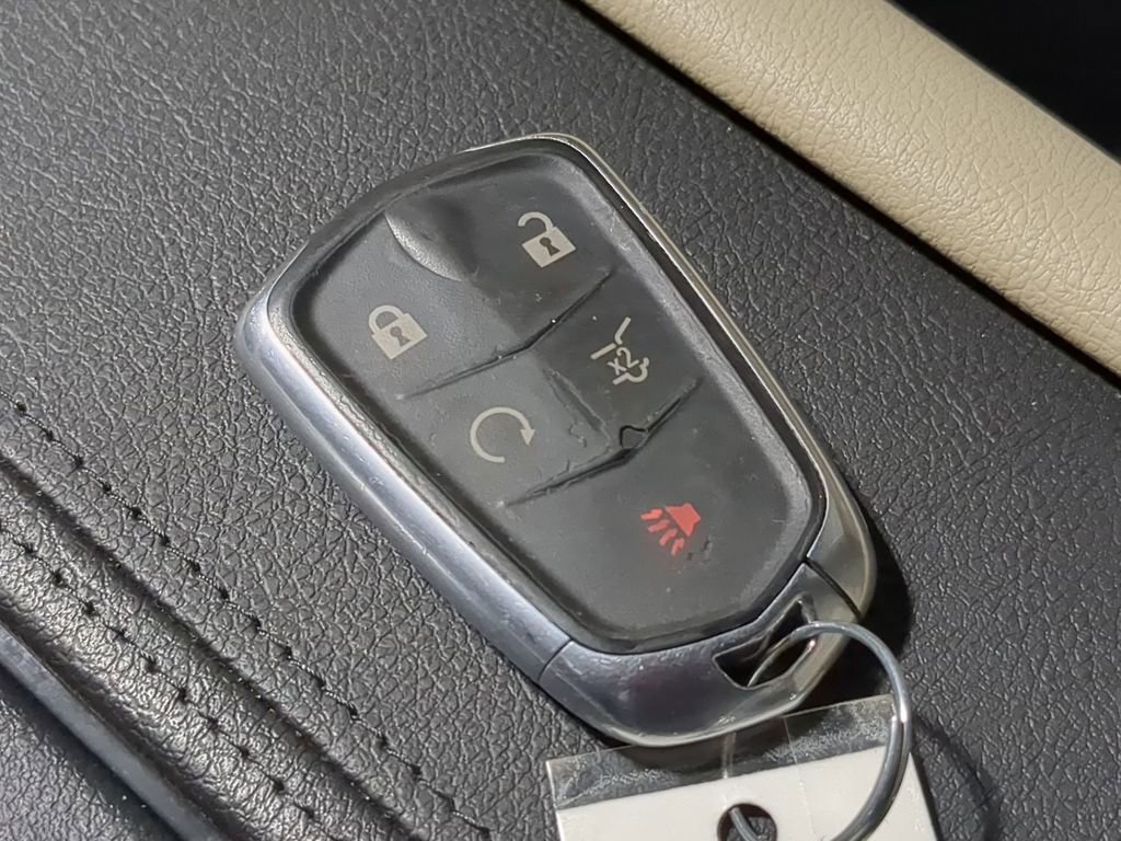 Used 2019 Cadillac XT5 Base image 45