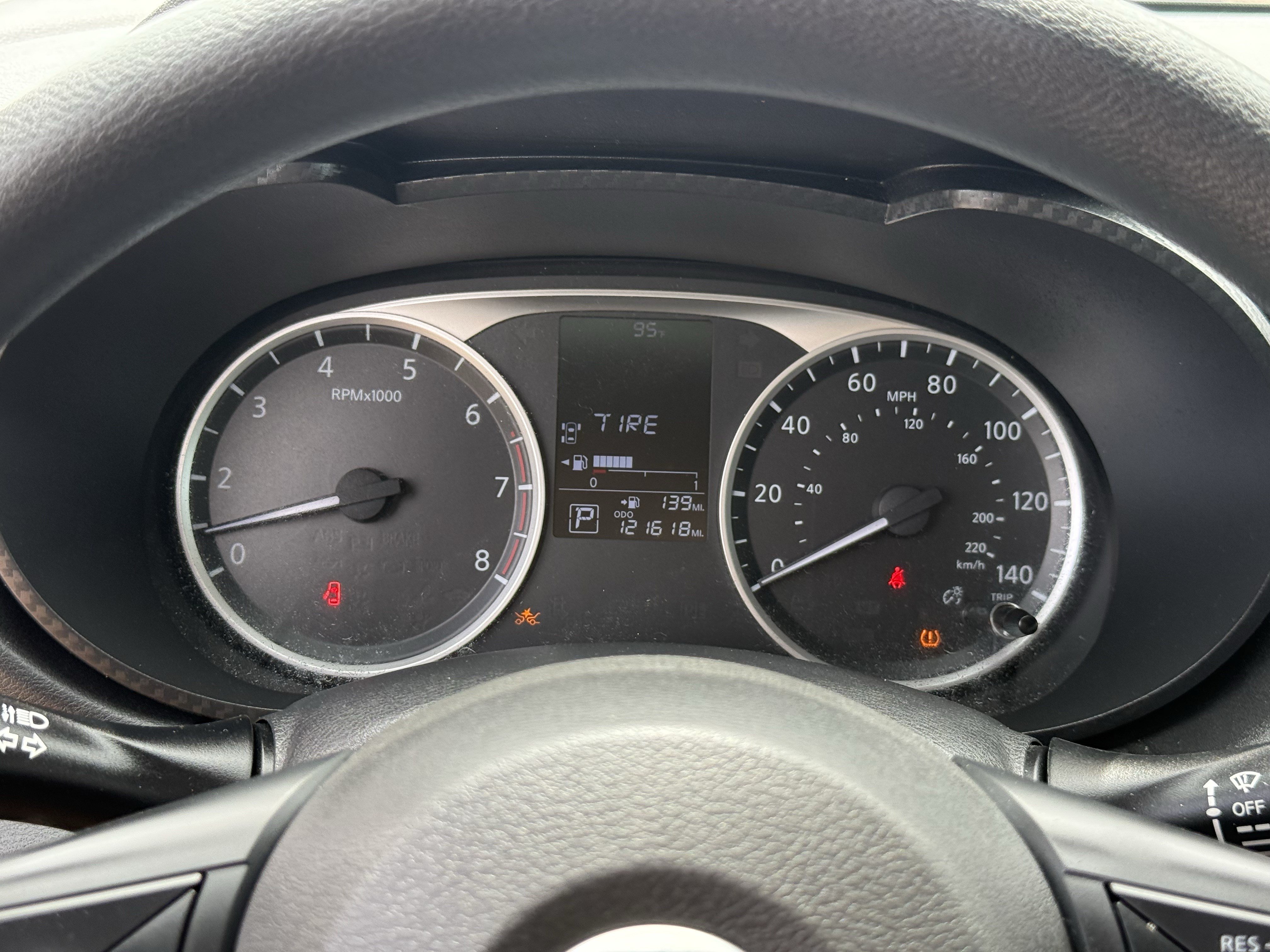Used 2020 Nissan Versa S FWD image 17