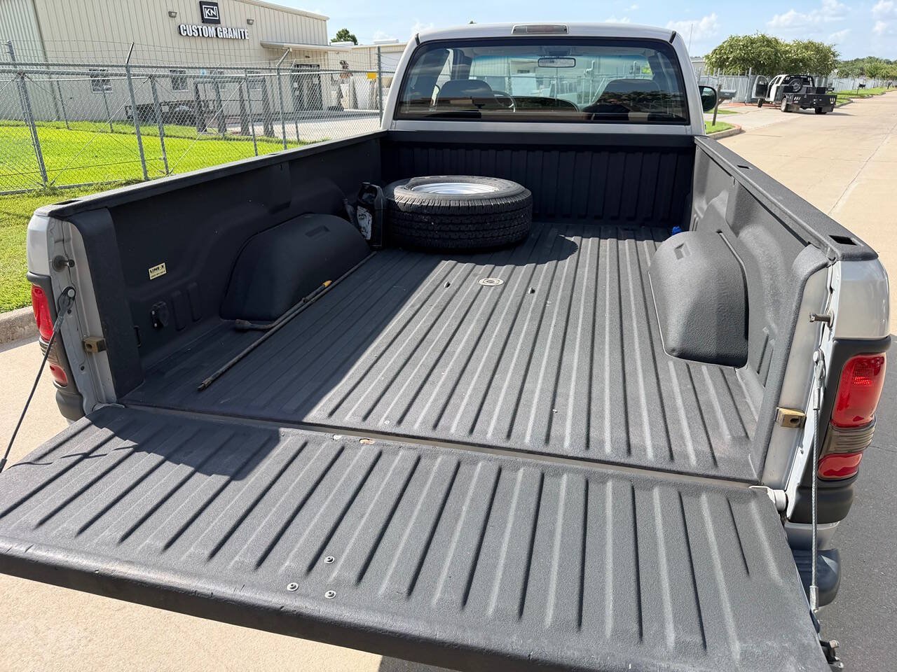 Used 2001 Dodge Ram 2500 Truck 4x4 Quad Cab image 11