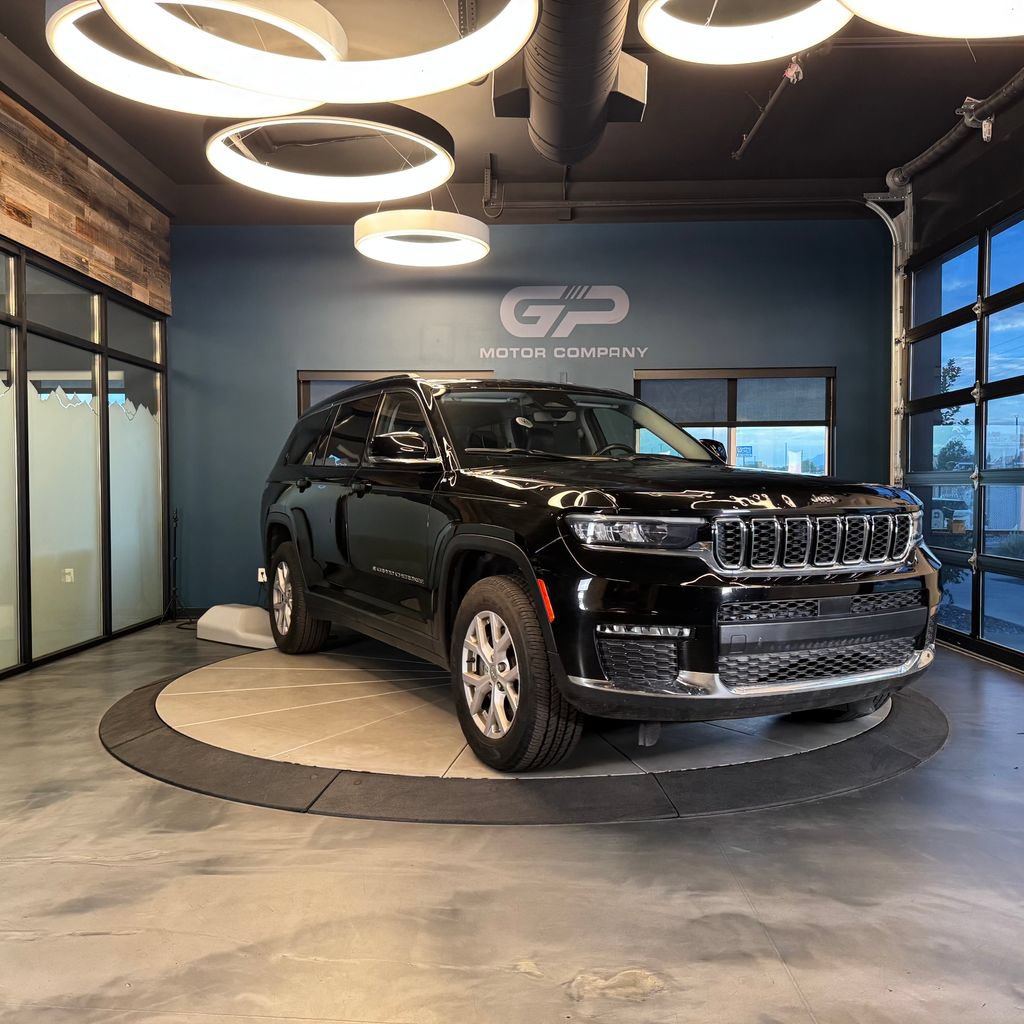 Used 2021 Jeep Grand Cherokee L Limited AWD/4WD image 1