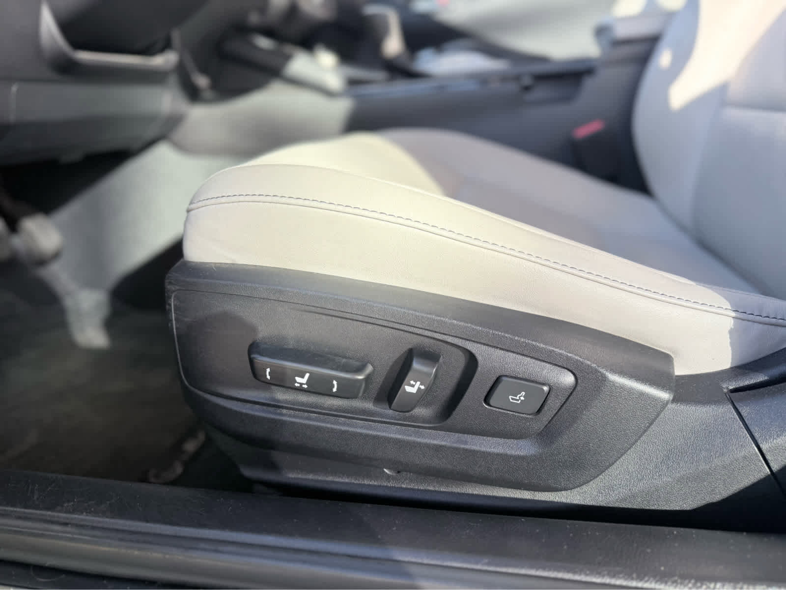 Used 2016 Lexus ES 350 w/ Navigation System Package image 12