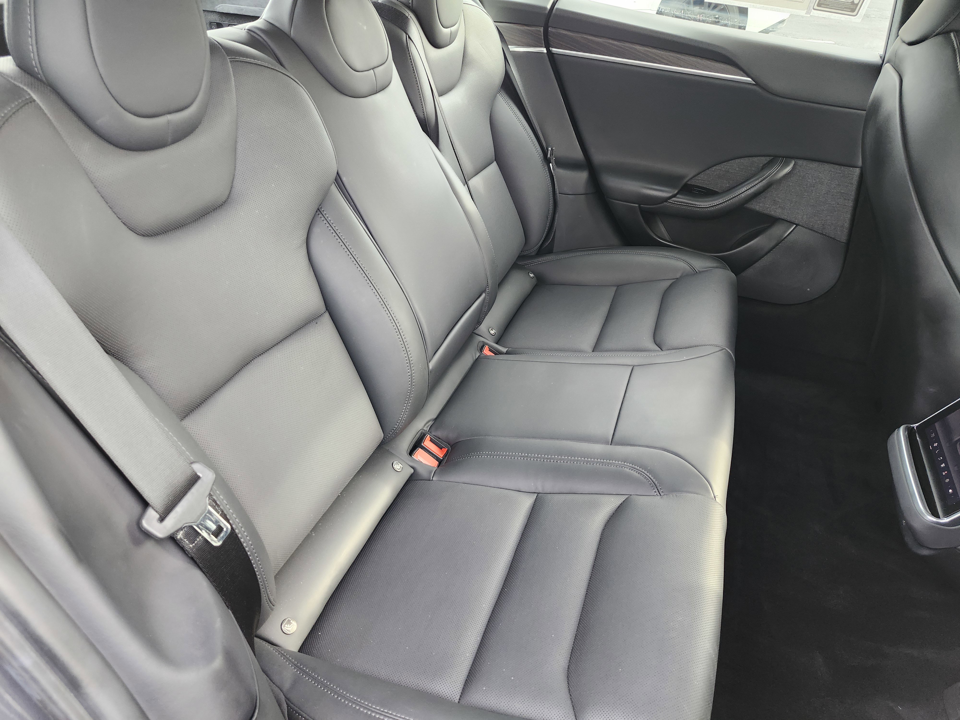 Used 2022 Tesla Model S AWD/4WD image 19