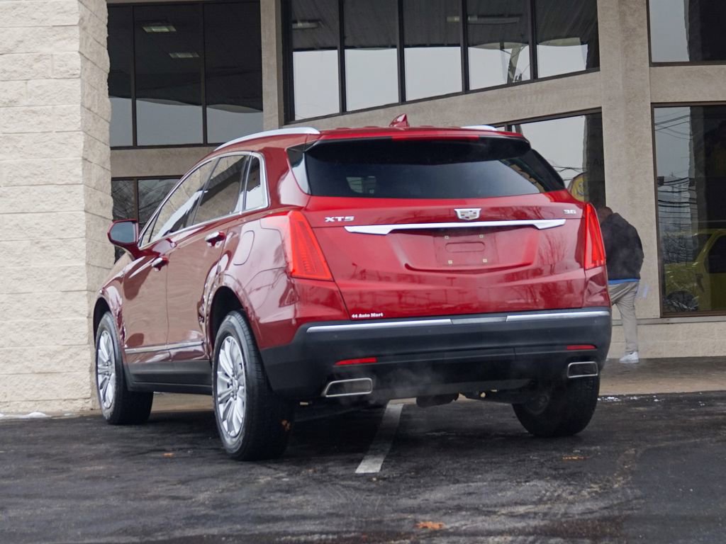 Used 2019 Cadillac XT5 FWD image 7