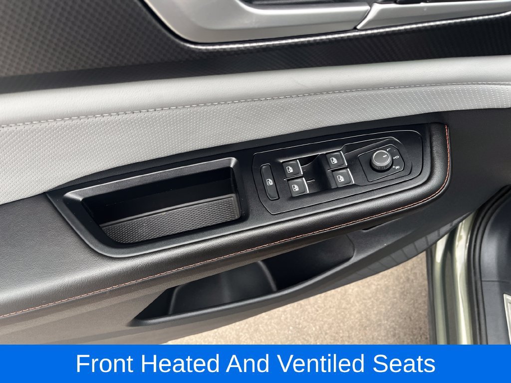 Used 2024 Volkswagen Atlas Peak Edition SE AWD/4WD image 13