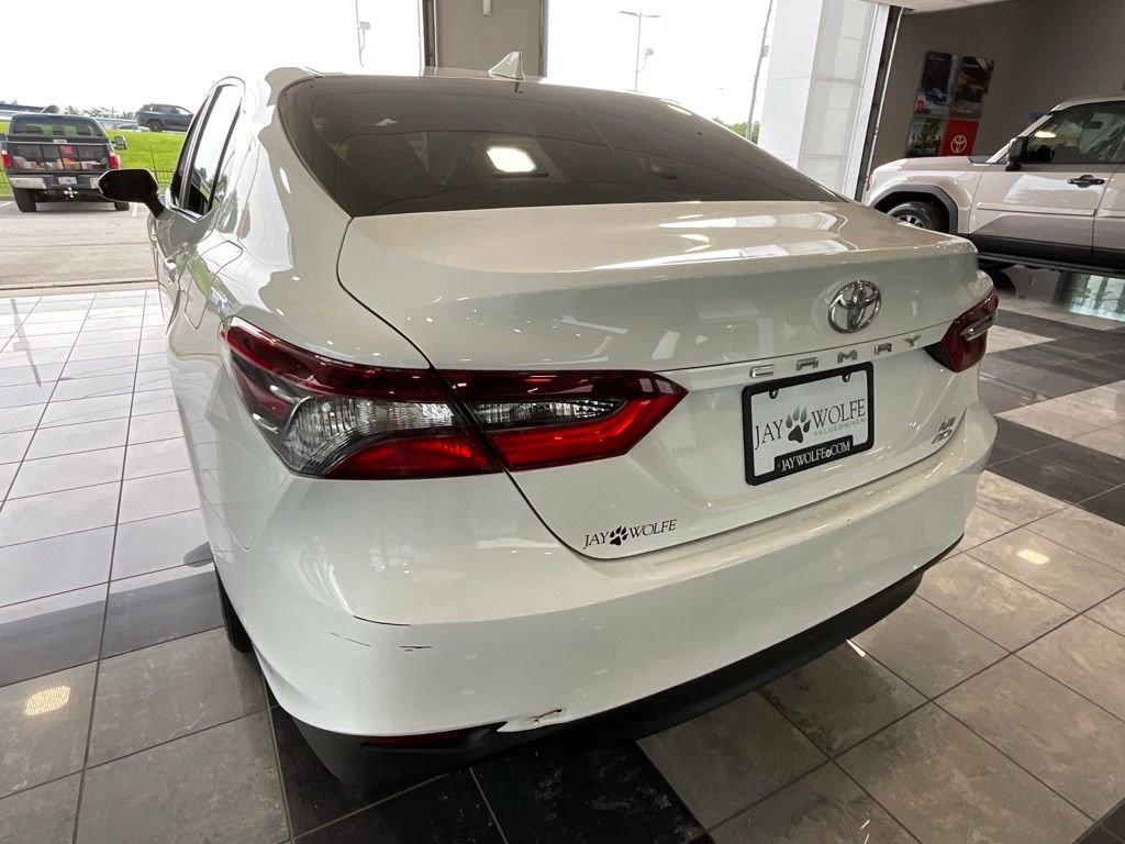 Used 2023 Toyota Camry LE AWD/4WD image 5