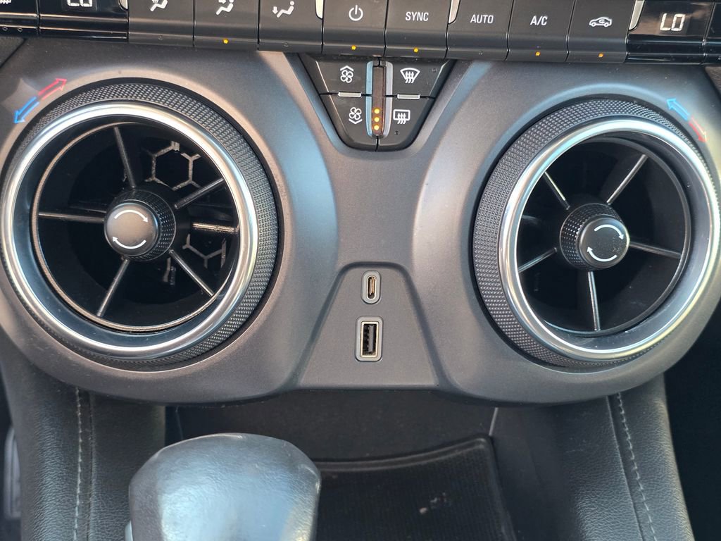 Used 2020 Chevrolet Blazer LT image 25