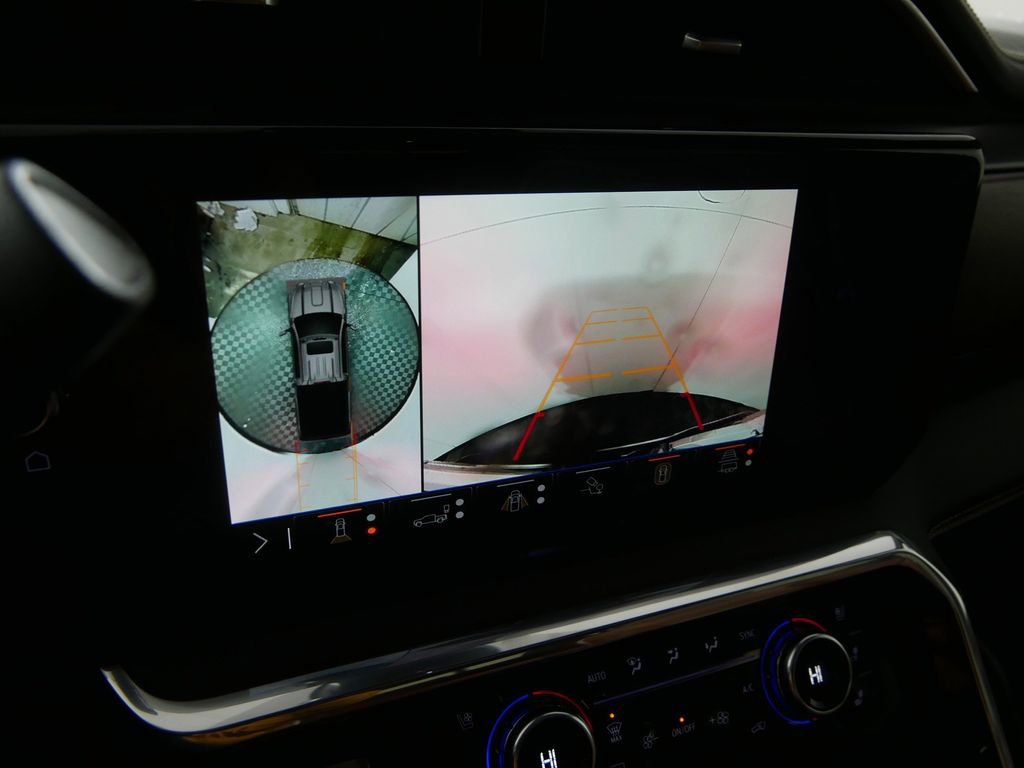 Used 2024 GMC Sierra 3500 Denali Ultimate image 32