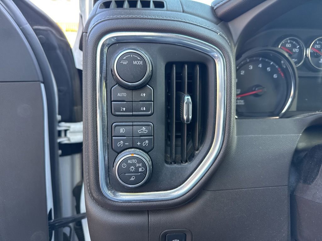 Used 2020 Chevrolet Silverado 1500 LTZ w/ LTZ Plus Package AWD/4WD image 8