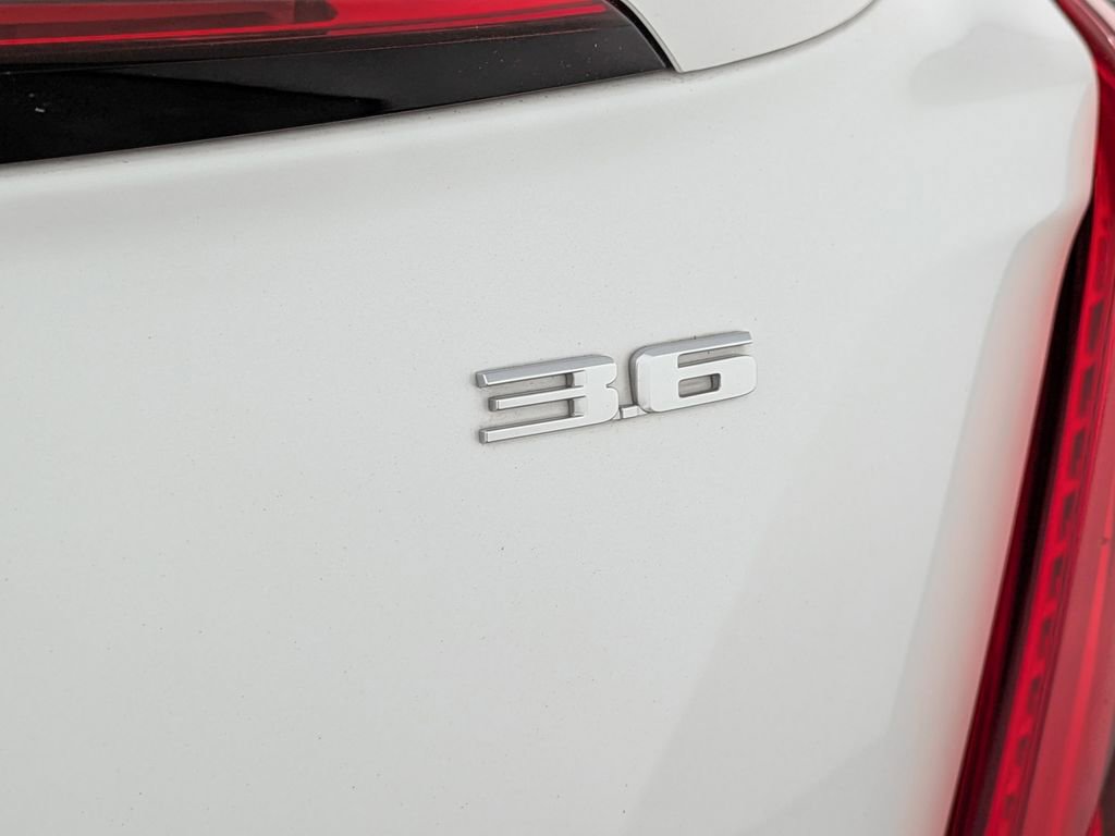 Used 2019 Cadillac XTS Luxury image 11