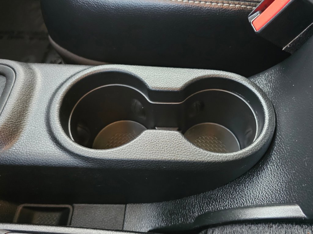 Used 2017 Jeep Wrangler Unlimited Sahara w/ Max Tow Package image 11